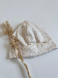 Gerippte Beanie - White Leo - hejleen handmade