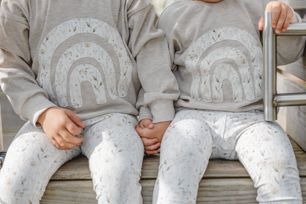 Regenbogen Sweater